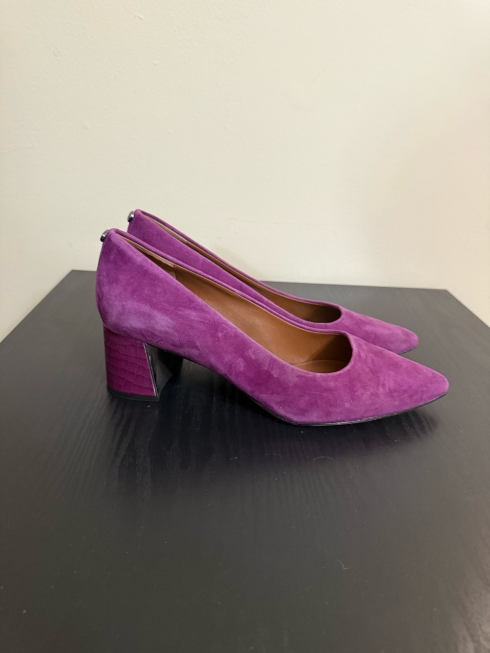 Donald Pliner Women's Suzette Kid Suede Pointed Toe Pump Purple Size 9.5 NWOB - Picture 3 of 7